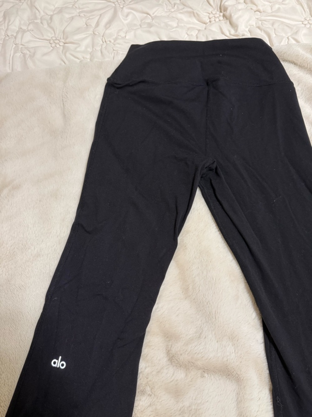 Alo High-Rise Flare Leggings in Black - Picture 3 of 5